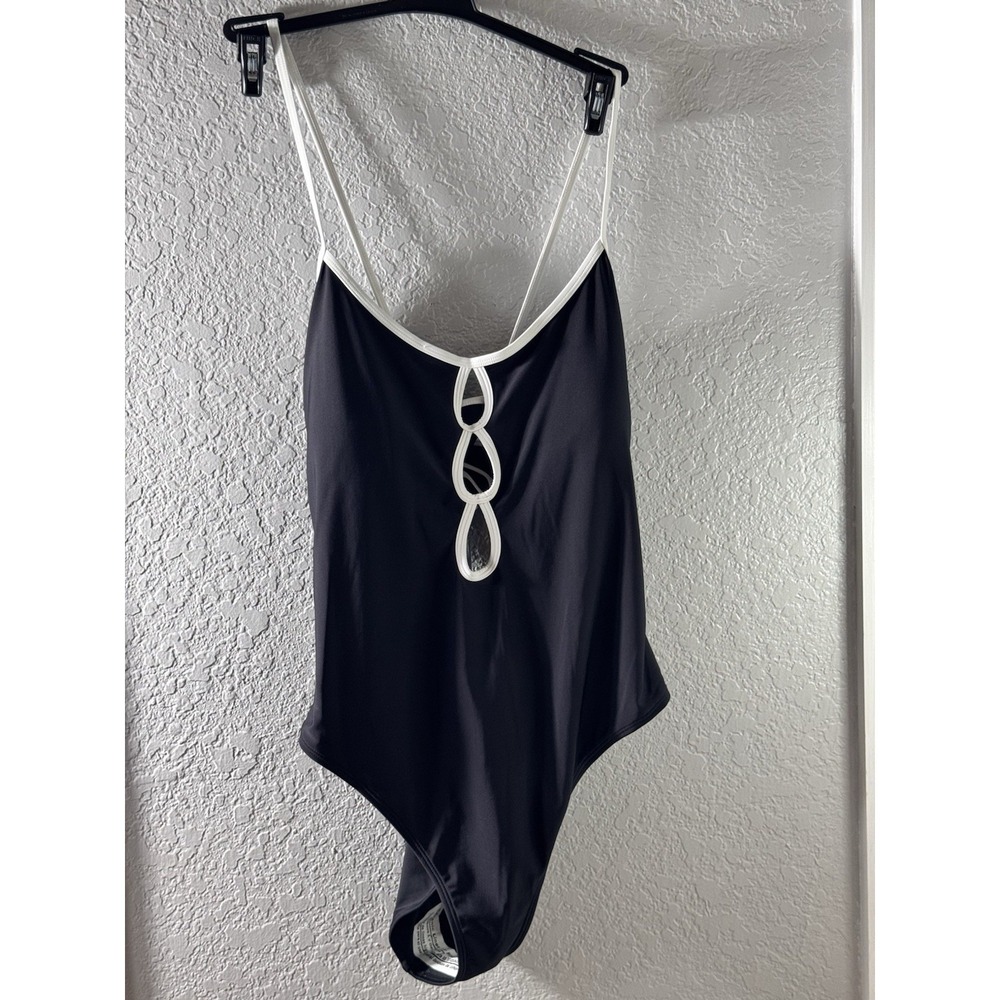 No Boundaries Keyhole Accent One Piece Contrasting Trim‎ Bathing Suit Women's XS